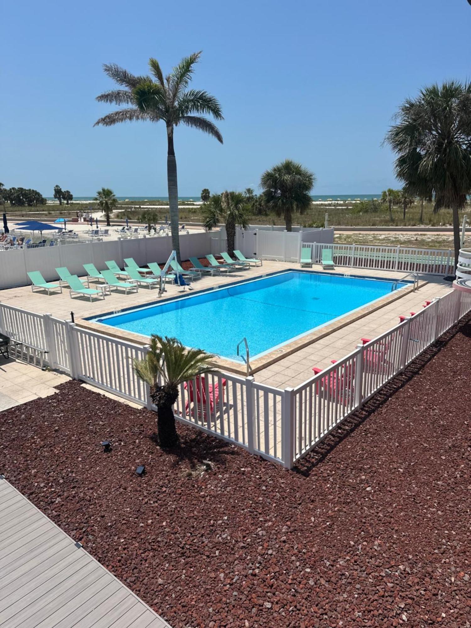 Arvilla Resort St. Pete Beach Eksteriør bilde